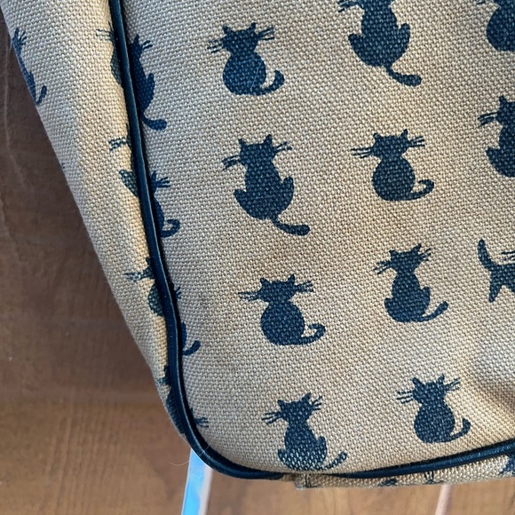 Vintage Cat Print Purse by Cricket Shop Cedarhurst - Picture 11 of 12